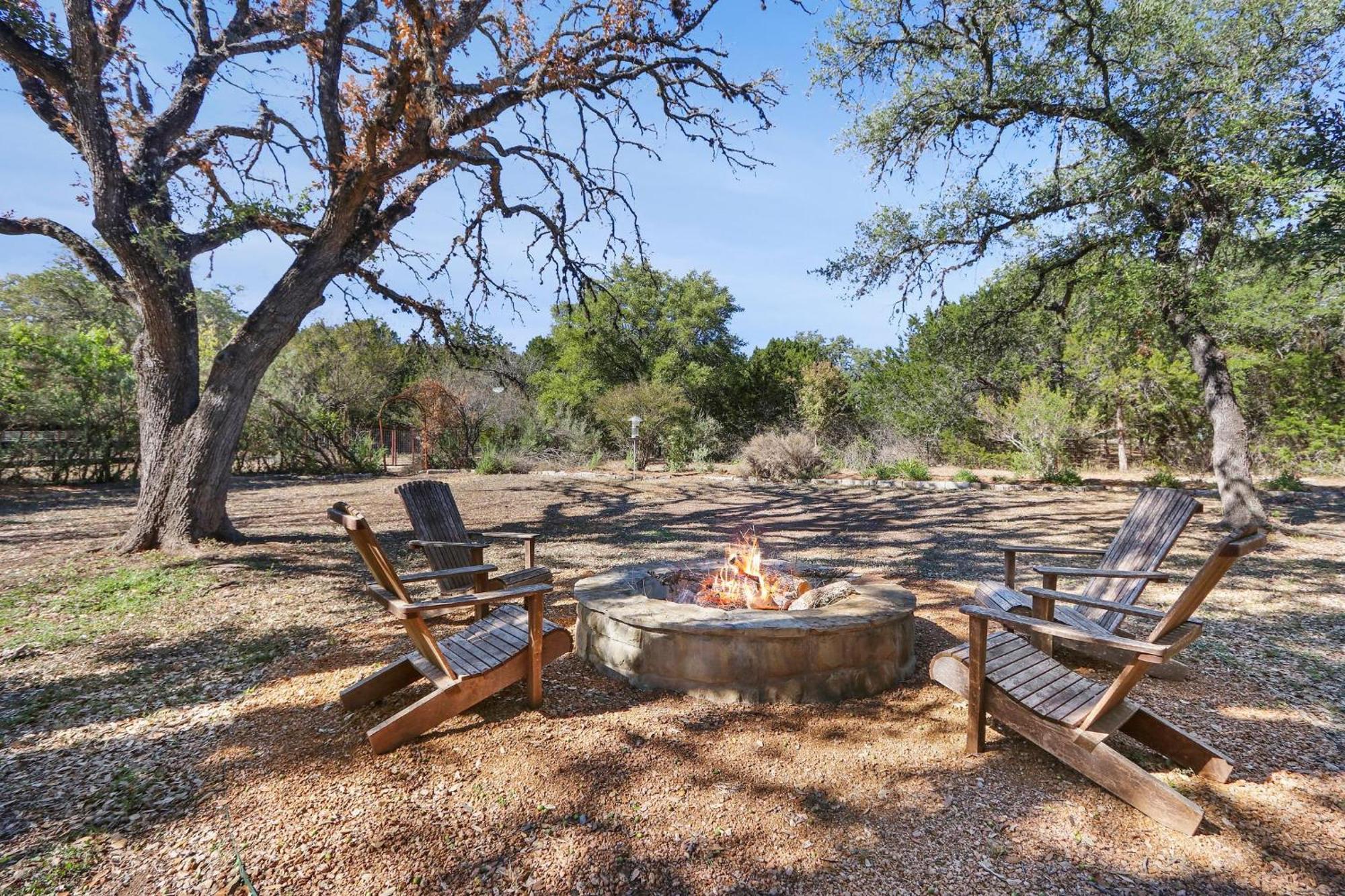 Red Donkey Cottage Wimberley Dış mekan fotoğraf