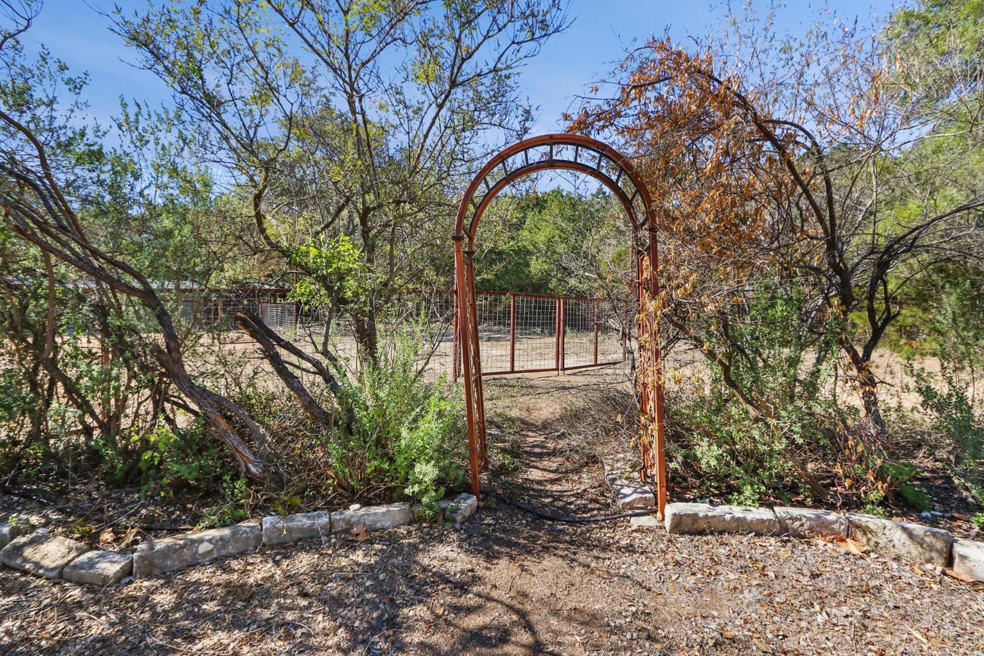 Red Donkey Cottage Wimberley Dış mekan fotoğraf